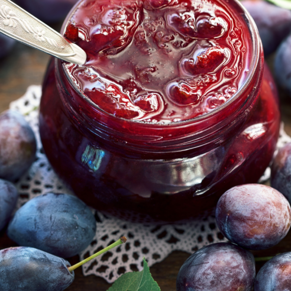 Copycat Jamie Oliver's Plum Jam Recipe